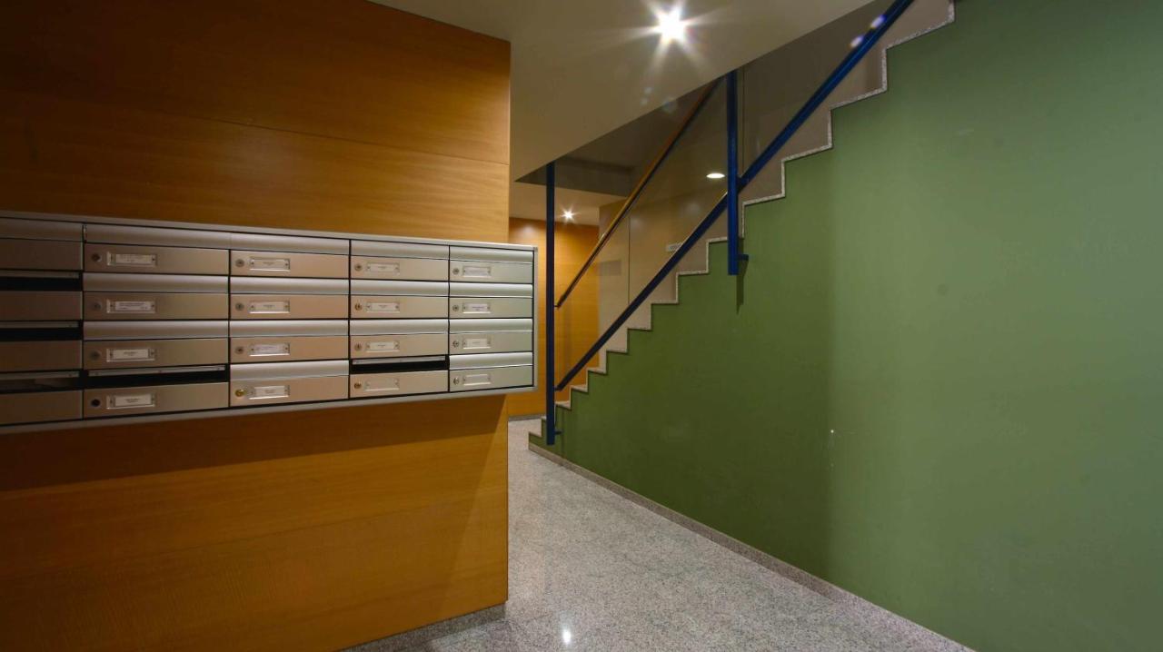 Mazi Apartments Downtown Mataró Esterno foto