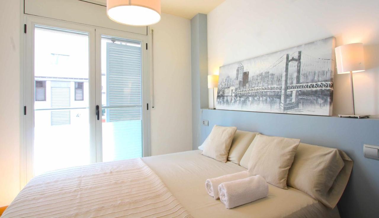 Mazi Apartments Downtown Mataró Esterno foto